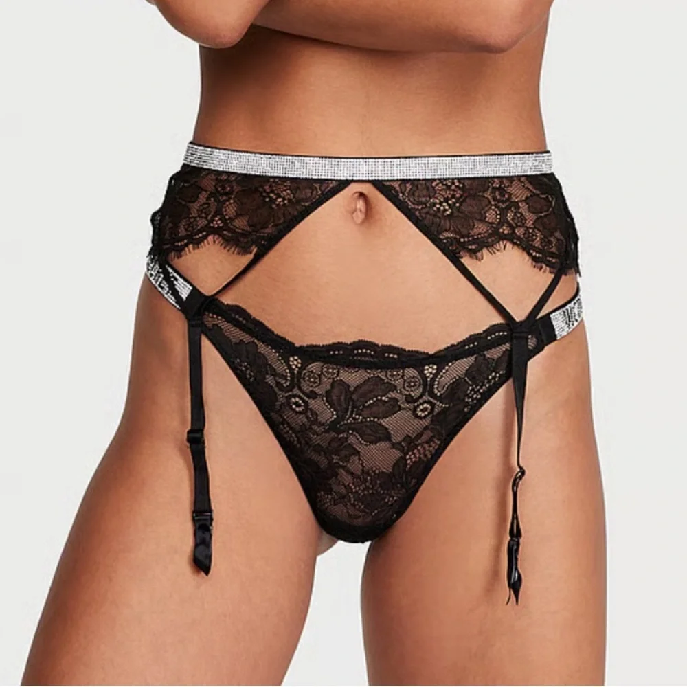 Victoria’s Secret Very Sexy Shine Strap Garter Belt M/L